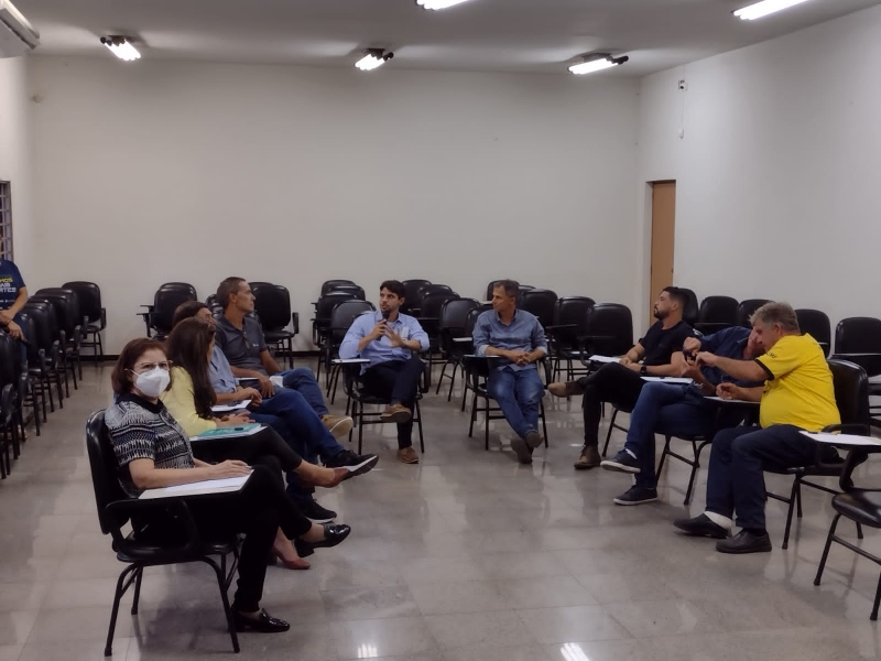 Conselheiros do Sindirochas participam de bate-papo sobre Macroeconomia com a Apex Partners