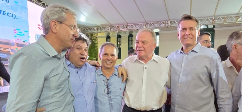 Sindirochas participa da solenidade de repasse de R$ 100 mi para o Hospital do Câncer em Cachoeiro