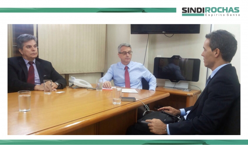 PRESIDENTE DO SINDIROCHAS VISITA DNPM